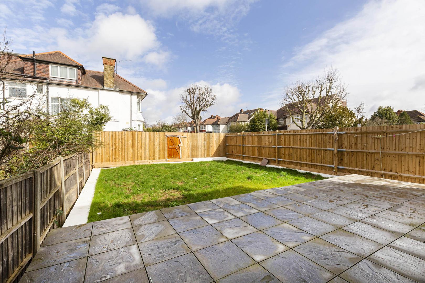 			4 Bedroom, 2 bath, 1 reception Semi-Detached House			 Milverton Road, Brondesbury